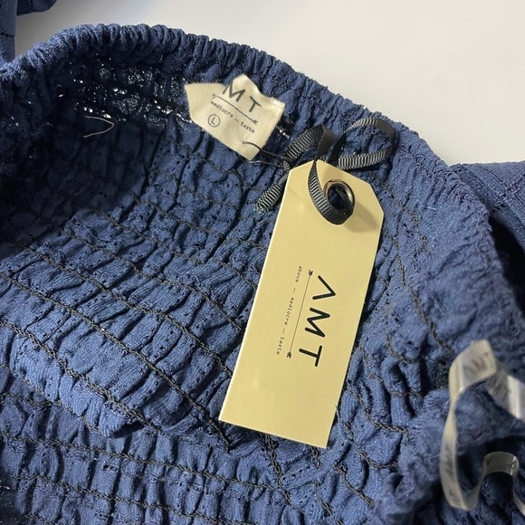 Blue Tube Top Blouse
New - Picture 8 of 10